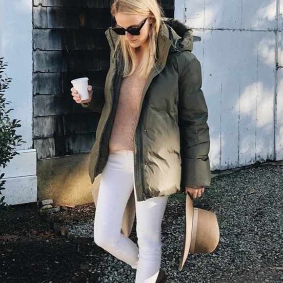 Jenni Kayne Puffer Jacket in Sage Green with Hood - Picture 1 of 7
